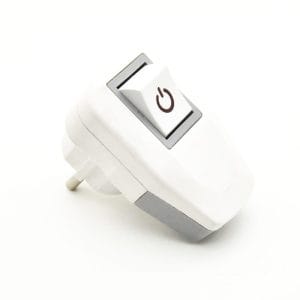 Orel 1206 Anahtarlı Topraklı Erkek Fiş Beyaz 16A